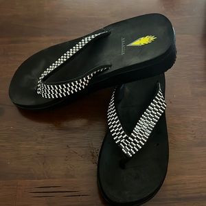 Volatile faux rhinestone strap sandals